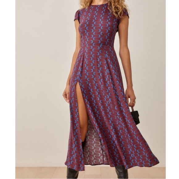 Reformation Dresses & Skirts - NWT Reformation Maroon Wavy Print Gavin Dress Size 8